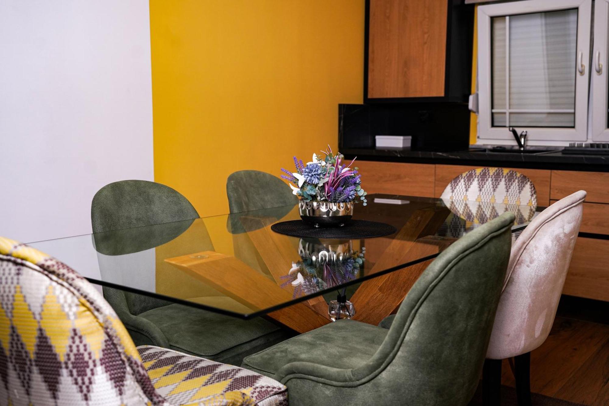 Ten Guest House Priştine Dış mekan fotoğraf